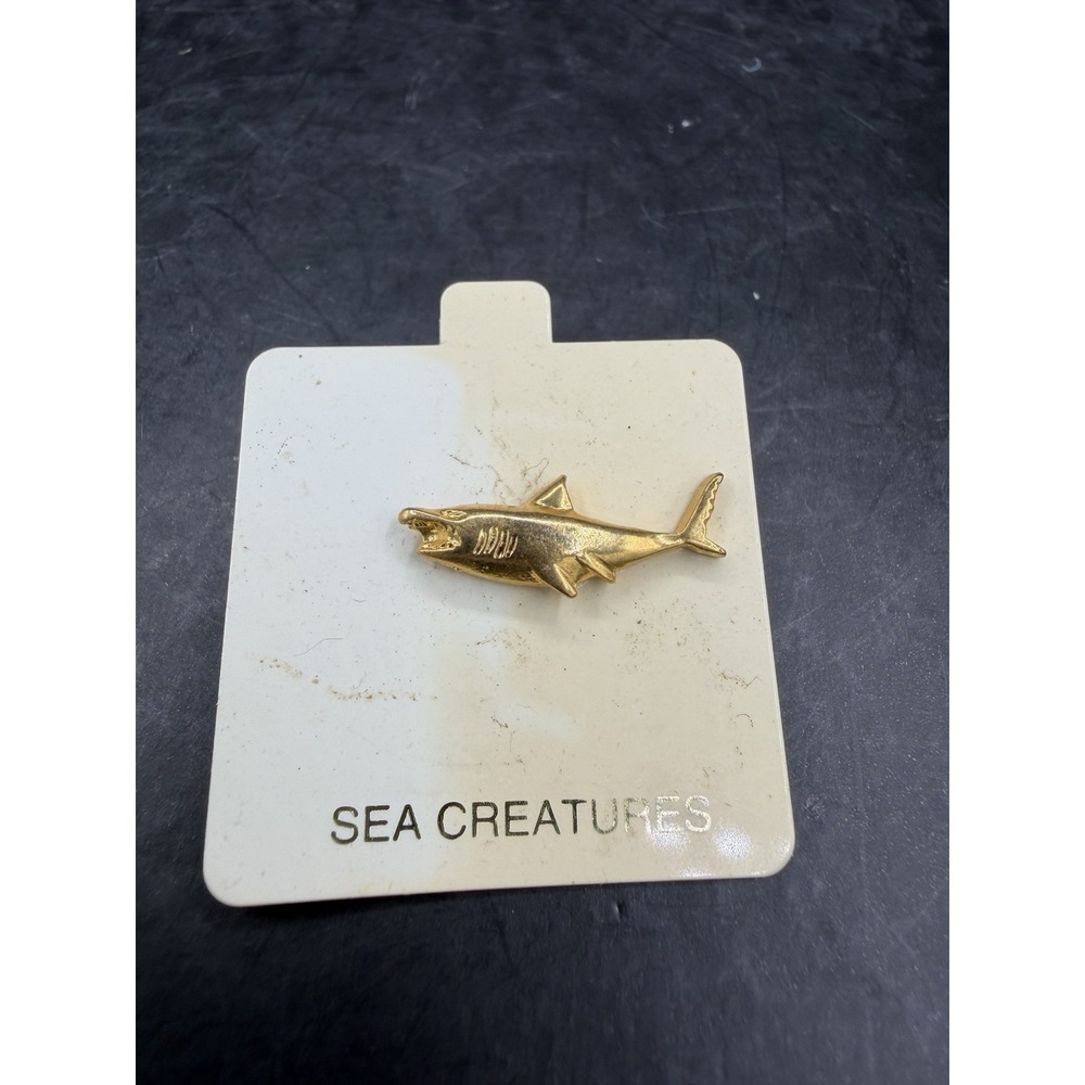 🦈✨ Shark Pin / Tie Tack – NOS ✨🦈